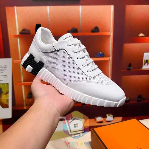 Sneaker Hermes Bouncing aus perforiertem Leder in zwei Farben 9