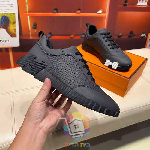 Sneaker Hermes Bouncing aus perforiertem Leder in zwei Farben 14