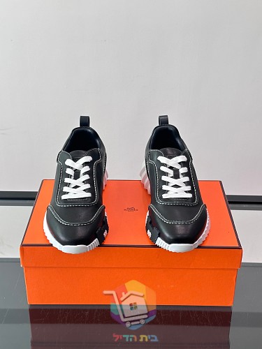 Sneaker Hermes Bouncing in drei Farben 26