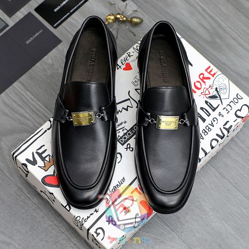 Loafer Dolce & Gabbana in fünf Farben 32
