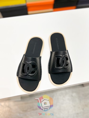 Pantoletten Dolce & Gabbana in vier Farben