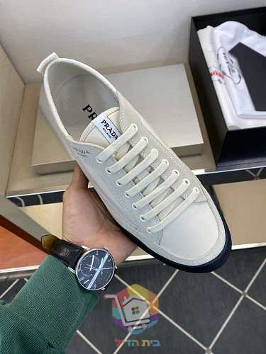 Sneaker Prada in Creme und Schwarz 5