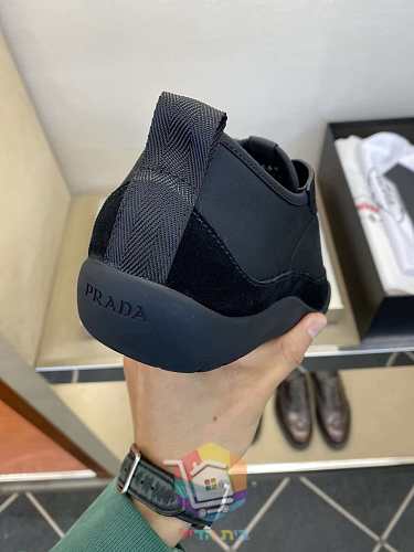 Sneaker Prada in Creme und Schwarz 12