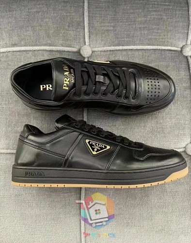 Sneaker Prada America's Cup in sechs Farben 10