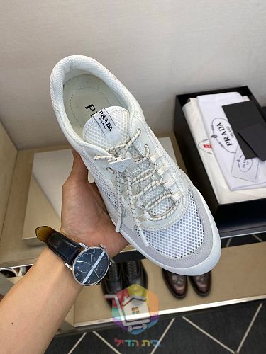 Sneaker Prada America's Cup in sechs Farben 22