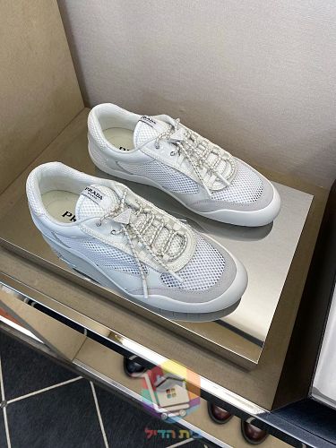 Sneaker Prada America's Cup in sechs Farben 23