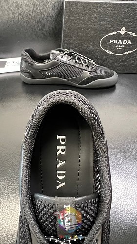 Sneaker Prada America's Cup in sechs Farben 26