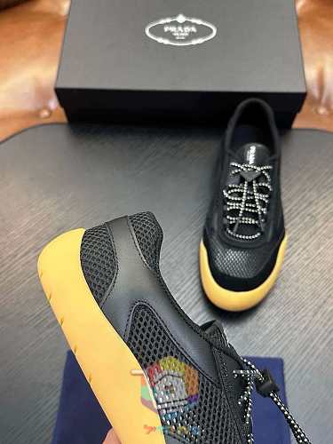 Sneaker Prada America's Cup in sechs Farben 36