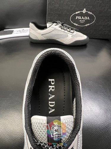 Sneaker Prada America's Cup in sechs Farben 42