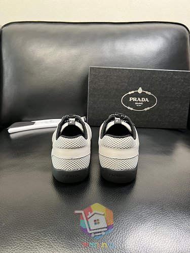 Sneaker Prada America's Cup in sechs Farben 44