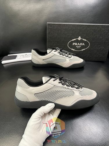Sneaker Prada America's Cup in sechs Farben 45