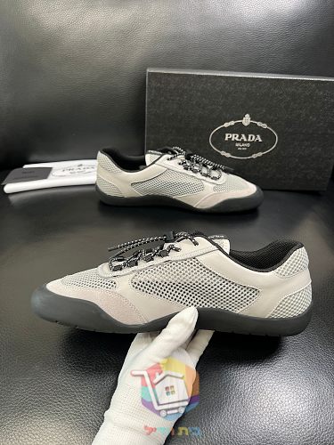 Sneaker Prada America's Cup in sechs Farben 46