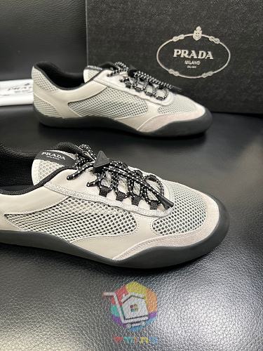 Sneaker Prada America's Cup in sechs Farben 47