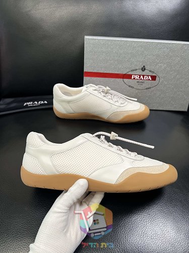 Sneaker Prada America's Cup in sechs Farben 58
