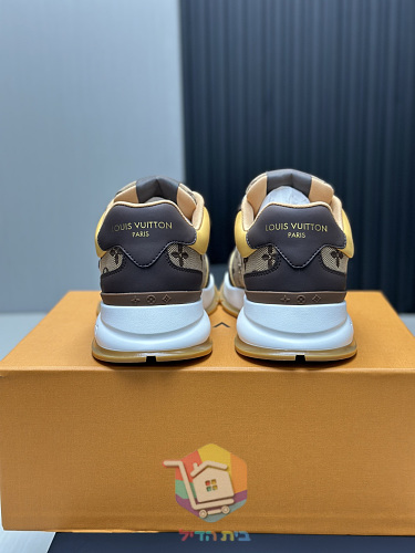 נעלי Louis Vuitton LV Classic בשישה גוונים 12