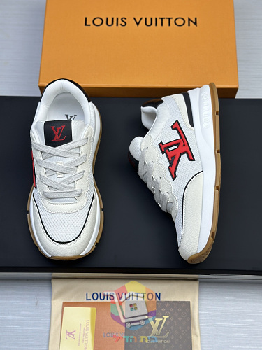 נעלי Louis Vuitton LV Classic בשישה גוונים 47