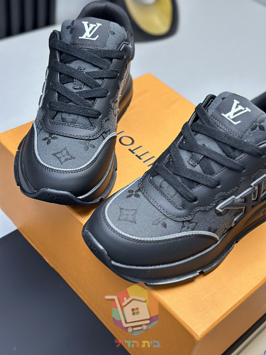 נעלי Louis Vuitton LV Classic בארבעה גוונים 23