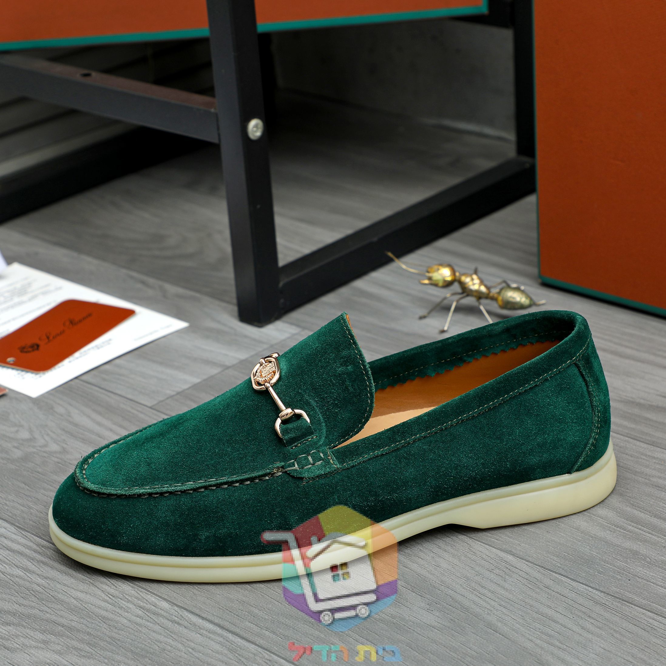 נעלי מוקסין Loro Piana Summer Walk מזמש בשישה גוונים