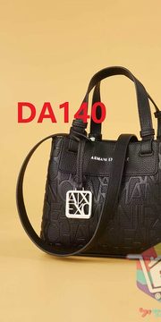 Die Farbe mit dem Code DA140