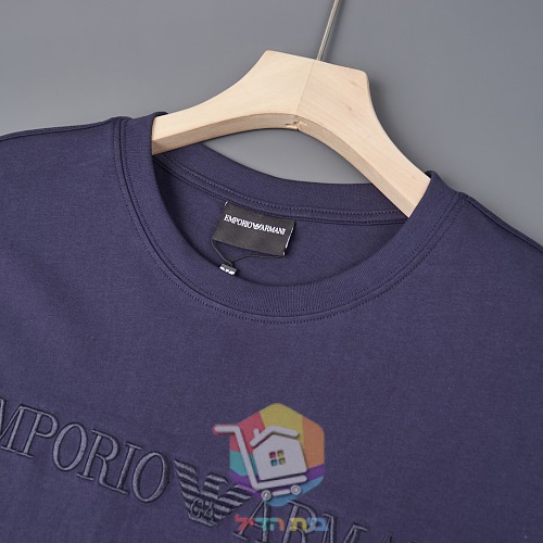 T-Shirt Emporio Armani mit Ton-in-Ton-Schriftzug 12