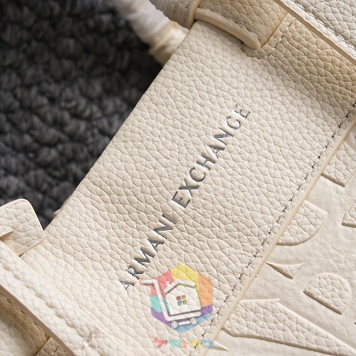 Mini-Shopper Armani Exchange mit geprägtem Monogramm 8