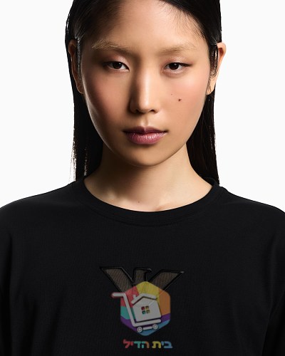 T-Shirt Emporio Armani mit gesticktem Ton-in-Ton-Logo 10