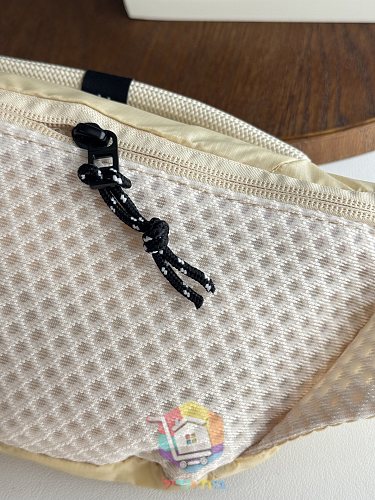 Gürteltasche On in vier Farben 4