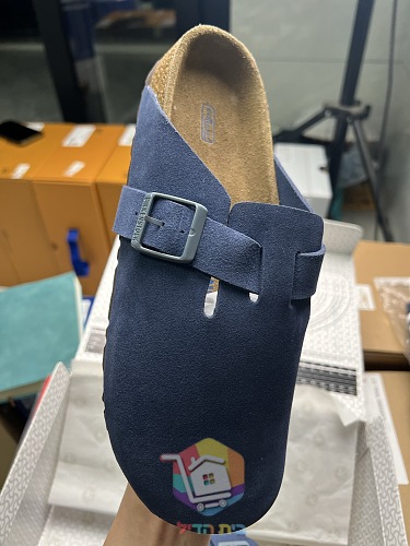 כפכפי Birkenstock Boston מזמש בתשעה גוונים 8