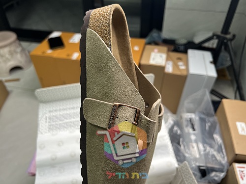 כפכפי Birkenstock Boston מזמש בתשעה גוונים 11