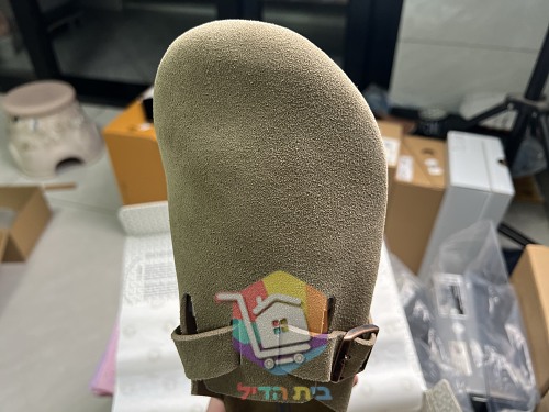כפכפי Birkenstock Boston מזמש בתשעה גוונים 12