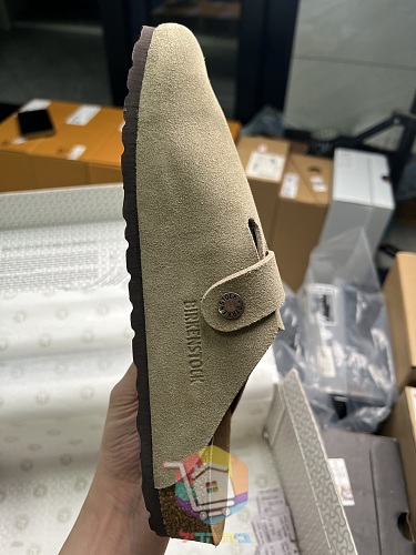 כפכפי Birkenstock Boston מזמש בתשעה גוונים 15