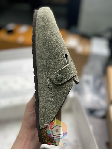 כפכפי Birkenstock Boston מזמש בתשעה גוונים 24