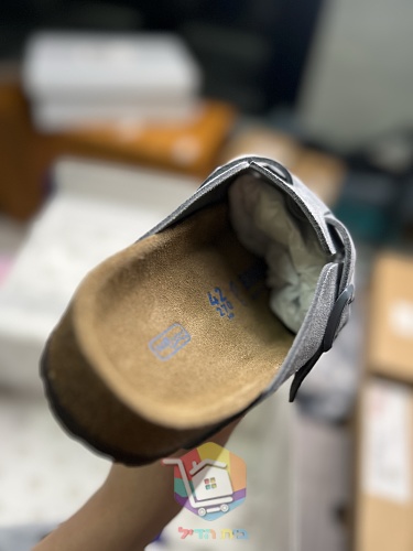 כפכפי Birkenstock Boston מזמש בתשעה גוונים 31