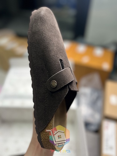כפכפי Birkenstock Boston מזמש בתשעה גוונים 42