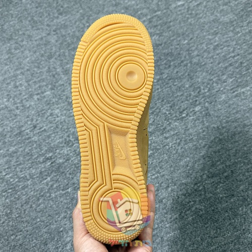 נעלי Nike Air Force 1 '07 WB חיטה 4