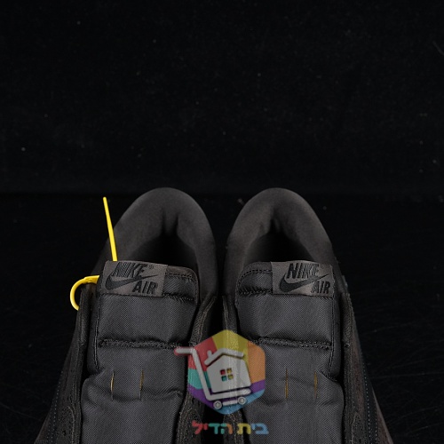 נעלי Travis Scott x Air Jordan 1 Low בשמונה גוונים 1