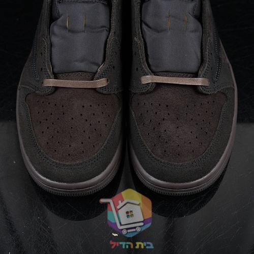 נעלי Travis Scott x Air Jordan 1 Low בשמונה גוונים 2