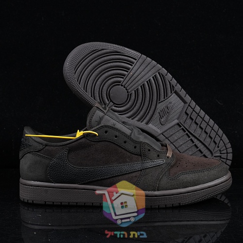 נעלי Travis Scott x Air Jordan 1 Low בשמונה גוונים 7