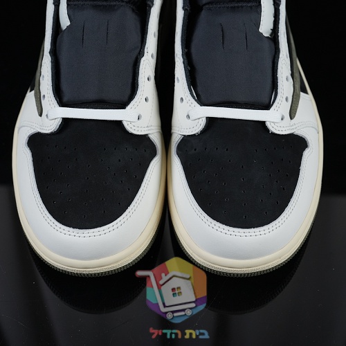 נעלי Travis Scott x Air Jordan 1 Low בשמונה גוונים 11