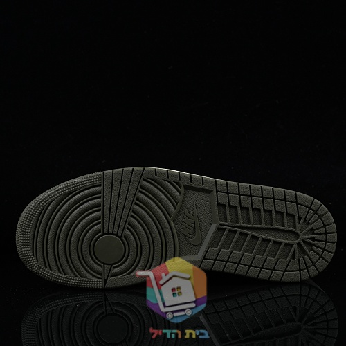 נעלי Travis Scott x Air Jordan 1 Low בשמונה גוונים 13