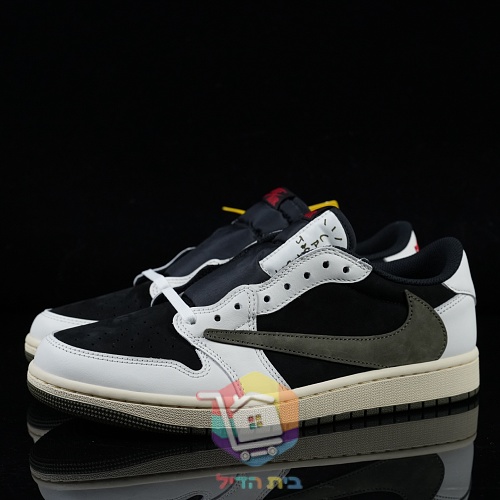נעלי Travis Scott x Air Jordan 1 Low בשמונה גוונים 17