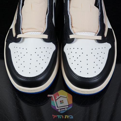 נעלי Travis Scott x Air Jordan 1 Low בשמונה גוונים 20