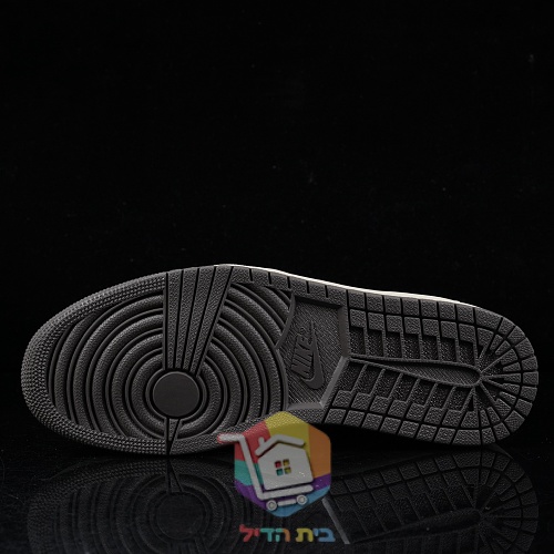 נעלי Travis Scott x Air Jordan 1 Low בשמונה גוונים 31
