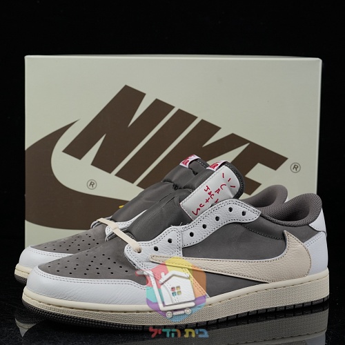נעלי Travis Scott x Air Jordan 1 Low בשמונה גוונים 32