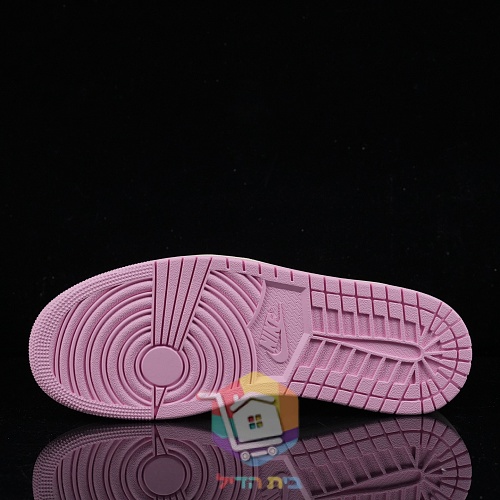 נעלי Travis Scott x Air Jordan 1 Low בשמונה גוונים 40