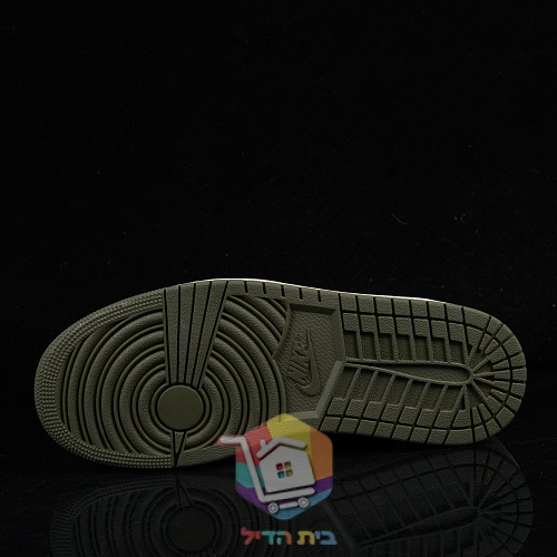 נעלי Travis Scott x Air Jordan 1 Low בשמונה גוונים 49