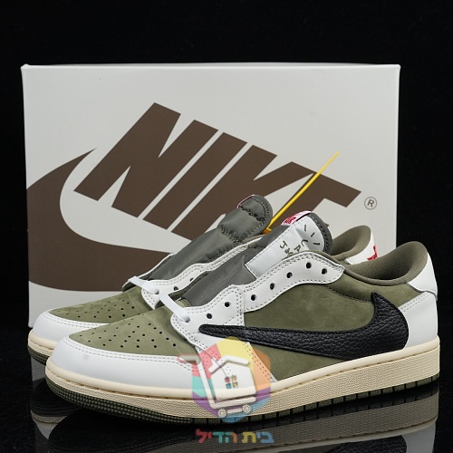 נעלי Travis Scott x Air Jordan 1 Low בשמונה גוונים 50