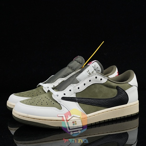 נעלי Travis Scott x Air Jordan 1 Low בשמונה גוונים 53