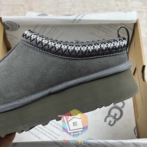 כפכפי UGG Tazz II בשבעה גוונים 9
