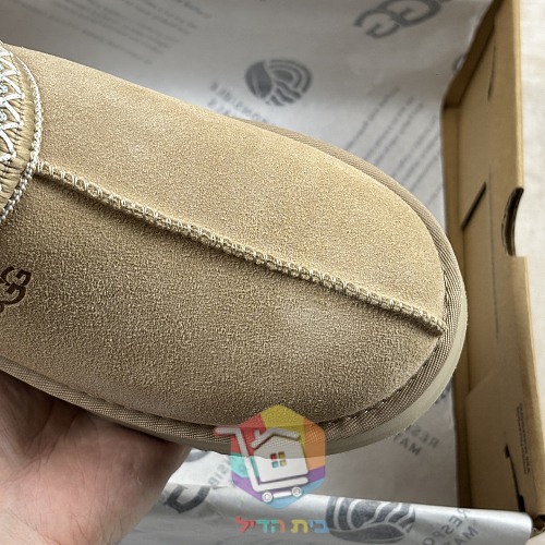 כפכפי UGG Tazz II בשבעה גוונים 18